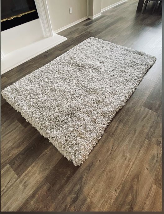 Ashley home Light Gray Rug 5x7’6”