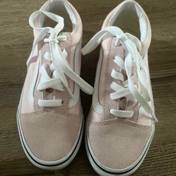 NWOT Size 2 Vans 