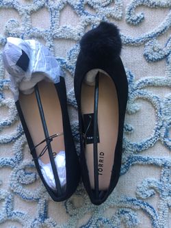Torrid black Pom flats