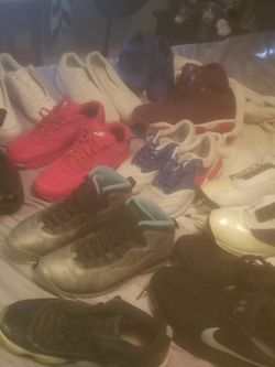 11 Pairs Of Shoes Different Sizes.