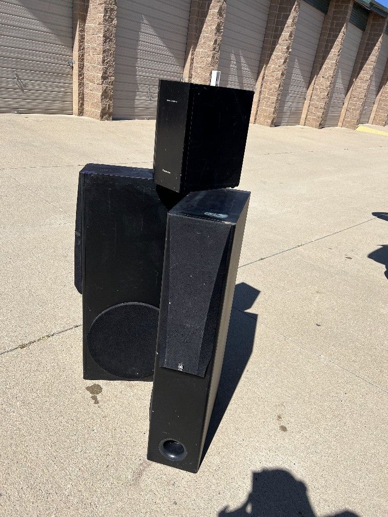 Home Speaker W/ Power Subwoofer Set.