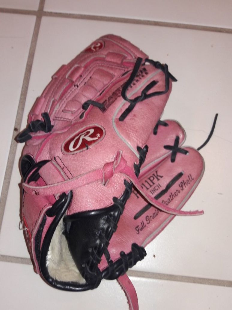 Rawlings softball glove 11"