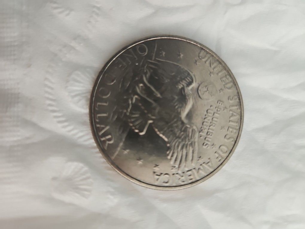 1972 Eisenhower silver dollar flying eagle