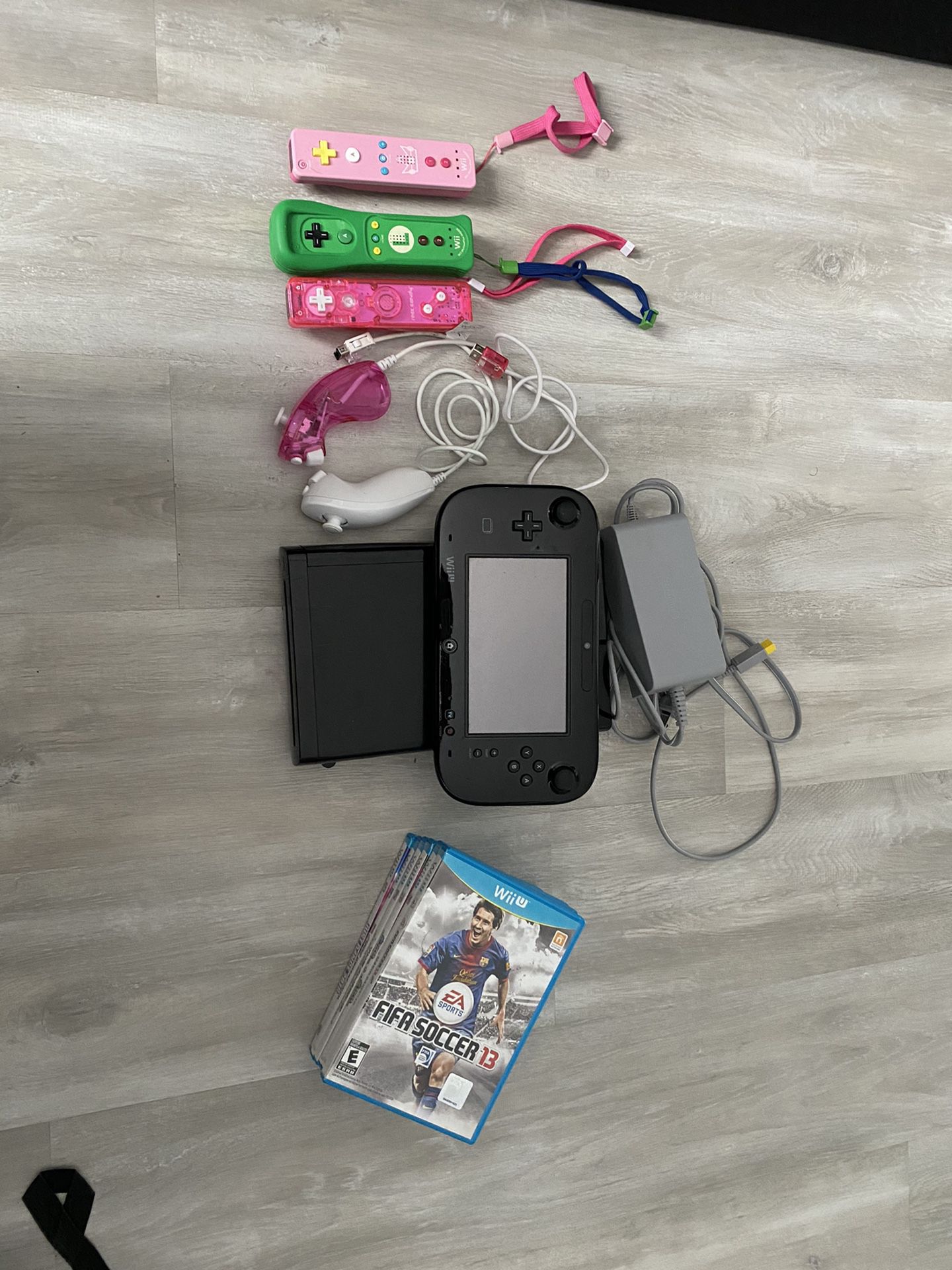 Wii U with games