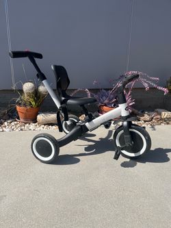 Newyoo Kids Tricycle with Parent Push Handle