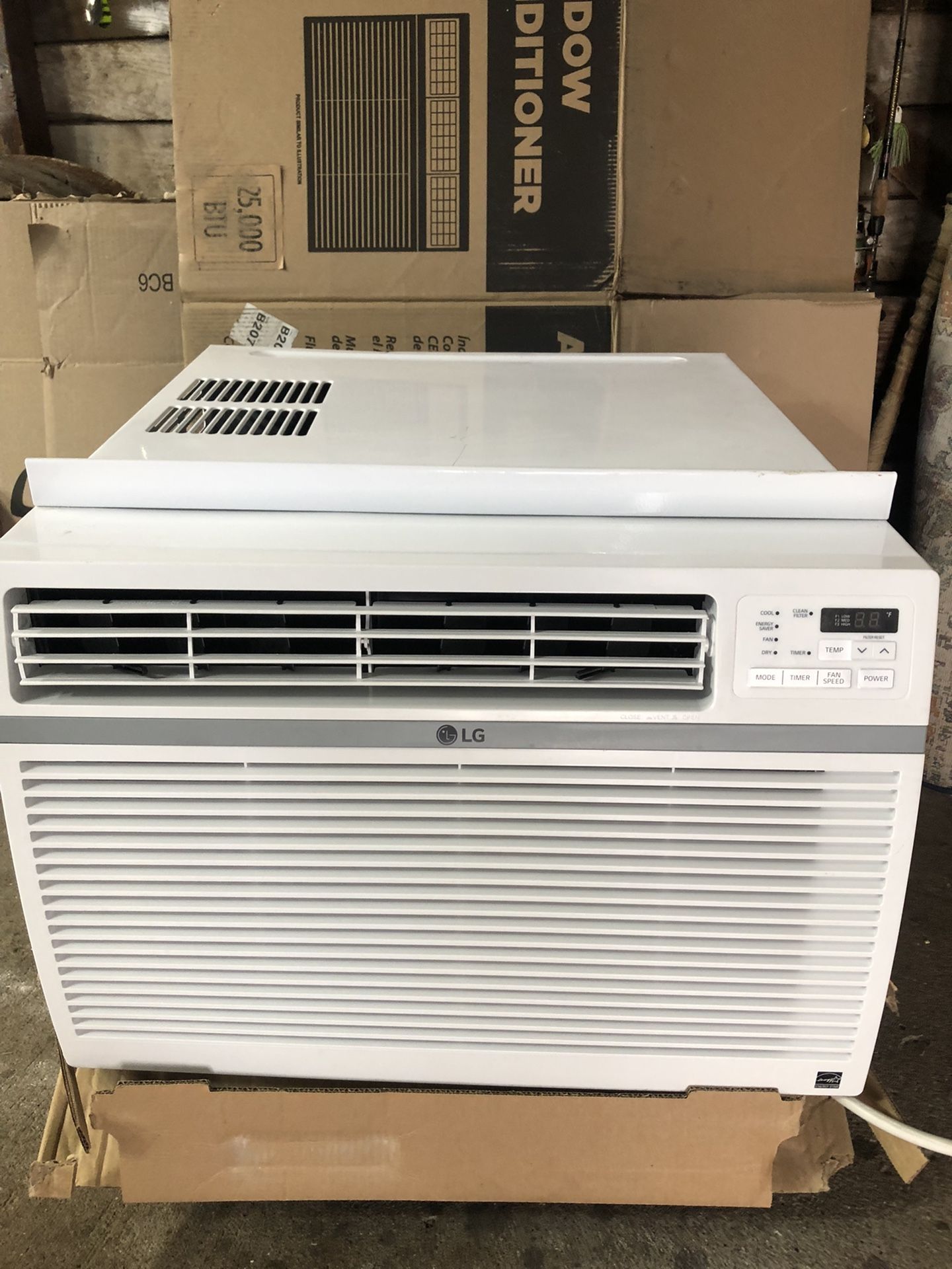 25000 BTU GE AC - Never been Used - 28.25”x27.75”x24,1/16”