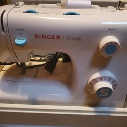 Singer "Simple" Portable Sweing Machine