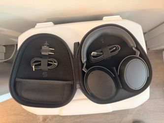 Sennheiser Momentum 4 Wireless Headphones