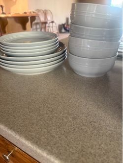 Dinner plate set