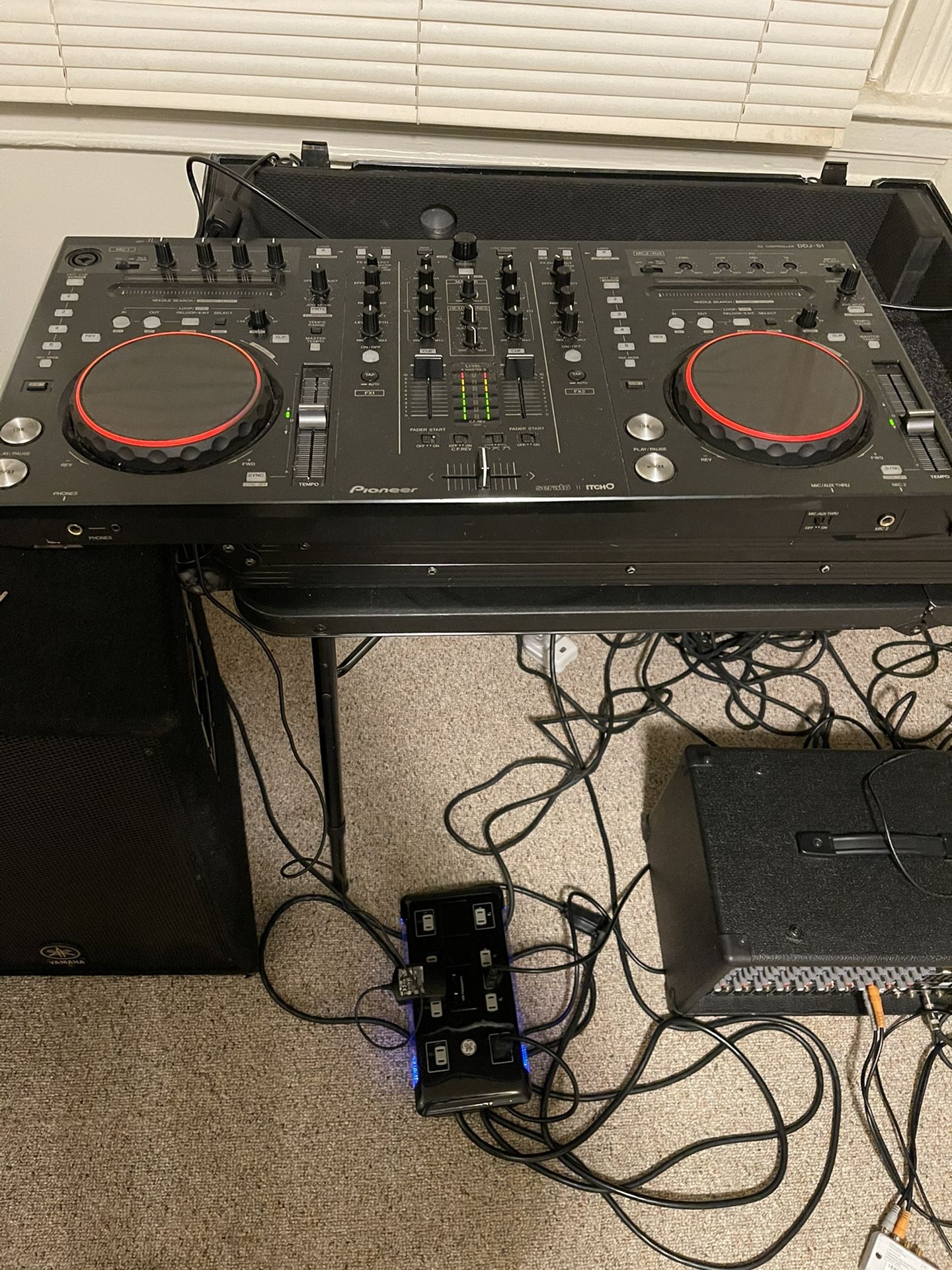 Used Pioneer DDJ T1 DJ Controller with marathon dj case