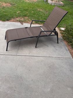 Foldable Lounge Chair