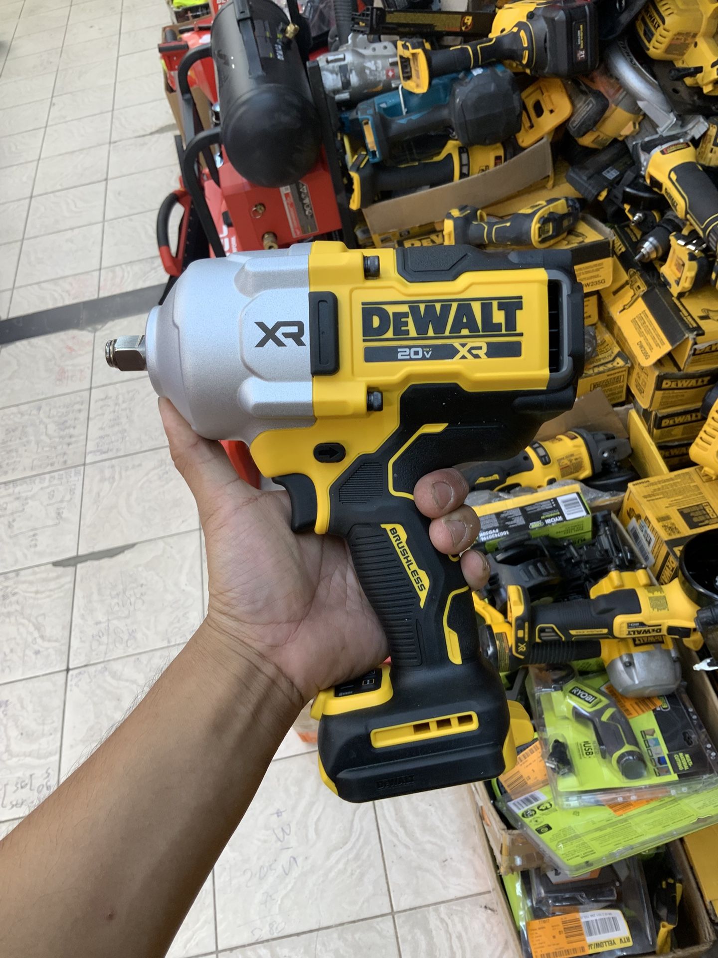 Dewalt 20v High Torque Impact Wrench 1/2in