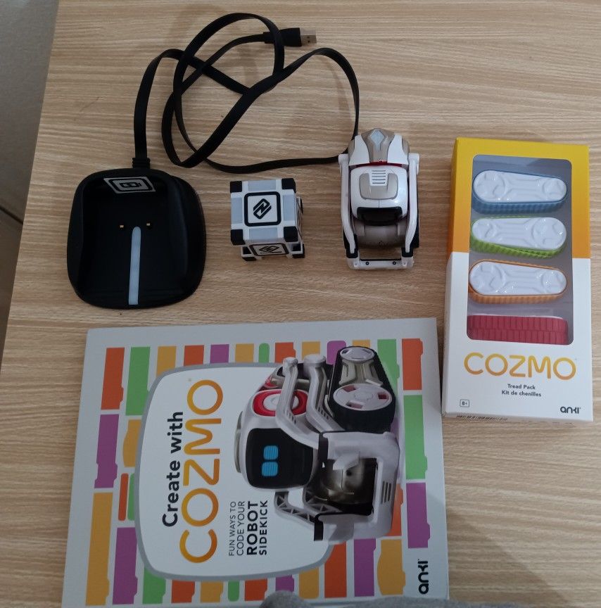 Cozmo Robot