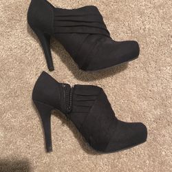 Black Size 7 Heels