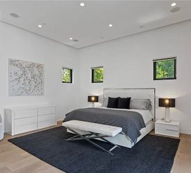 Modani White Dresser and Nightstands (2)