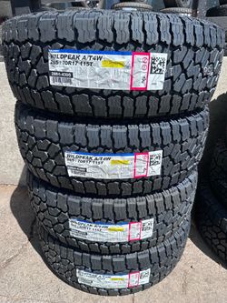 Falken wildpeak A/T4 265/70R17
