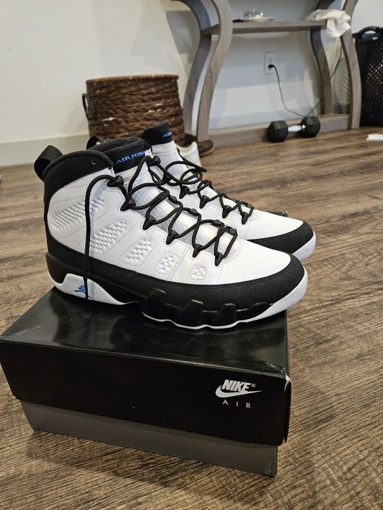 Air Jordan 9 Retro University Blue