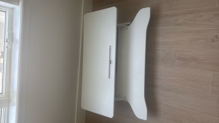 Standing desk converter