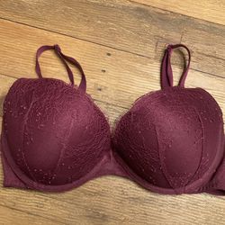 Victoria’s Secret 34D purple lace very sexy push-up bra
