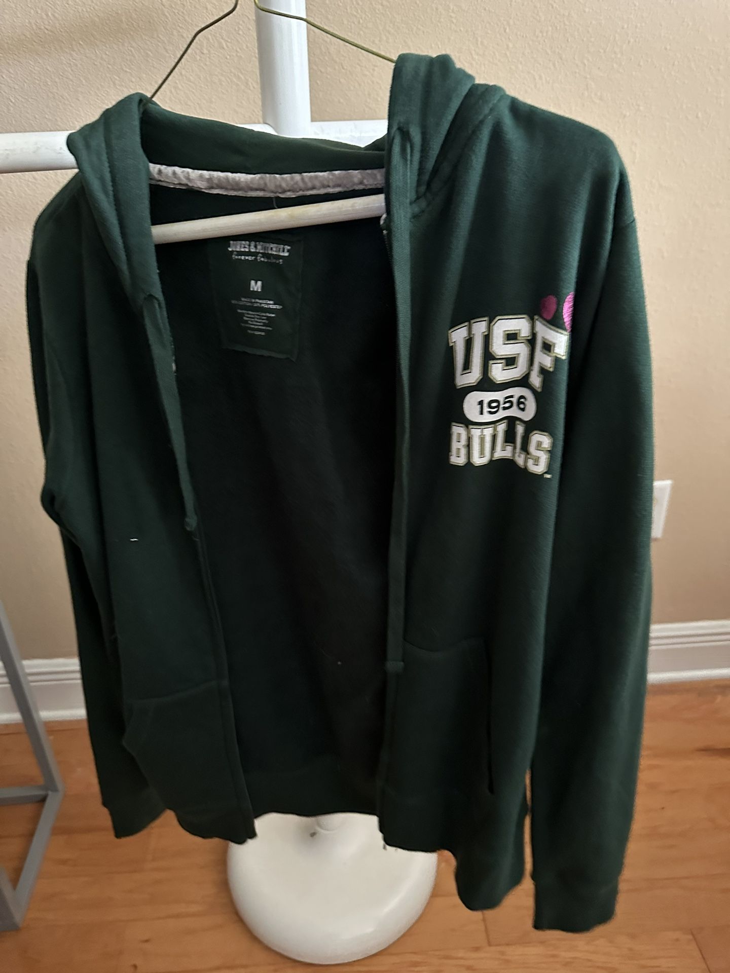 Womans Medium USF Bulls Sweatshirt Hoodie Zip Jacket