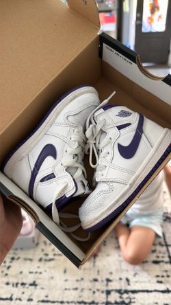 Jordan 1 High (OG) Court Purple