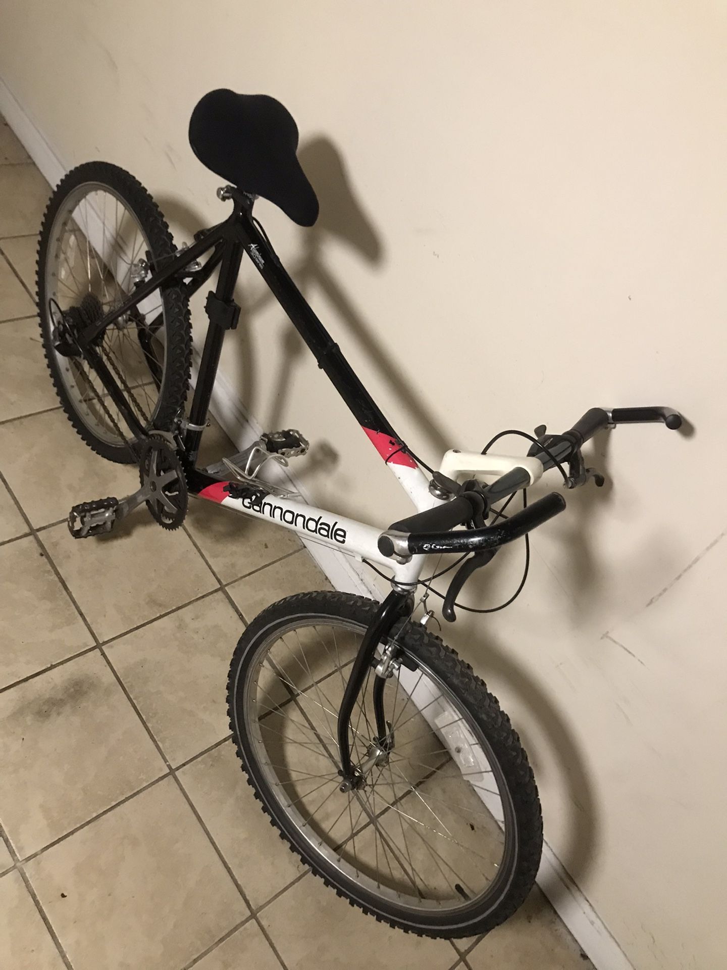 Cannondale Mountain Bike 