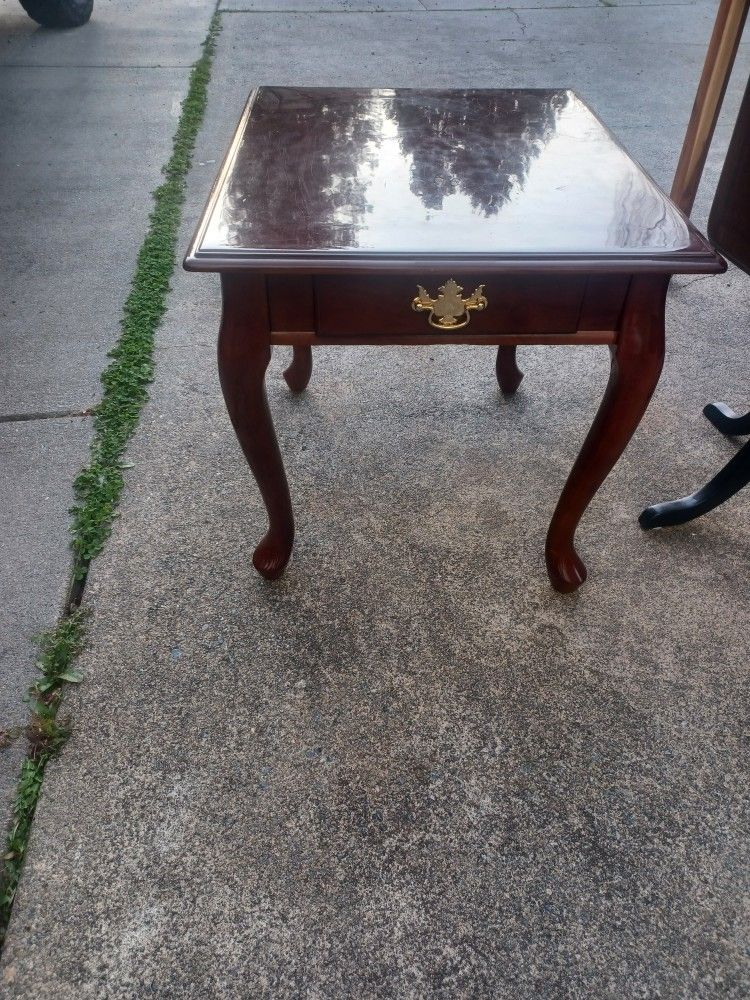 End Table With Draw