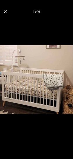 White Baby Toddler Crib Bed