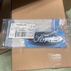 Ford name Plate