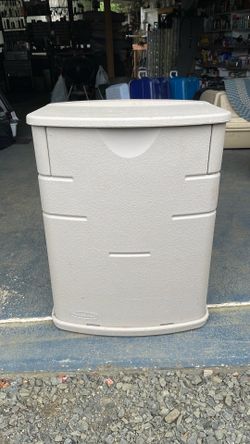 Rubbermaid Tilt-Out Storage Bin