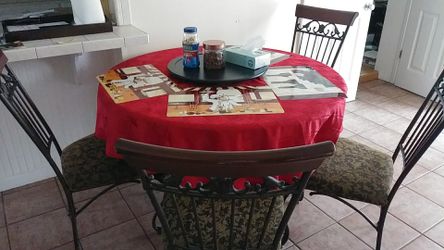 4 ft round table with 4 chairs