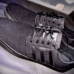 Adidas (NEW) Seeley XT skate shoe