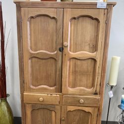 Antique Kitchen Hutch / Pie Safe
