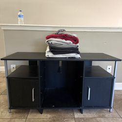 tv entertainment center / dresser 