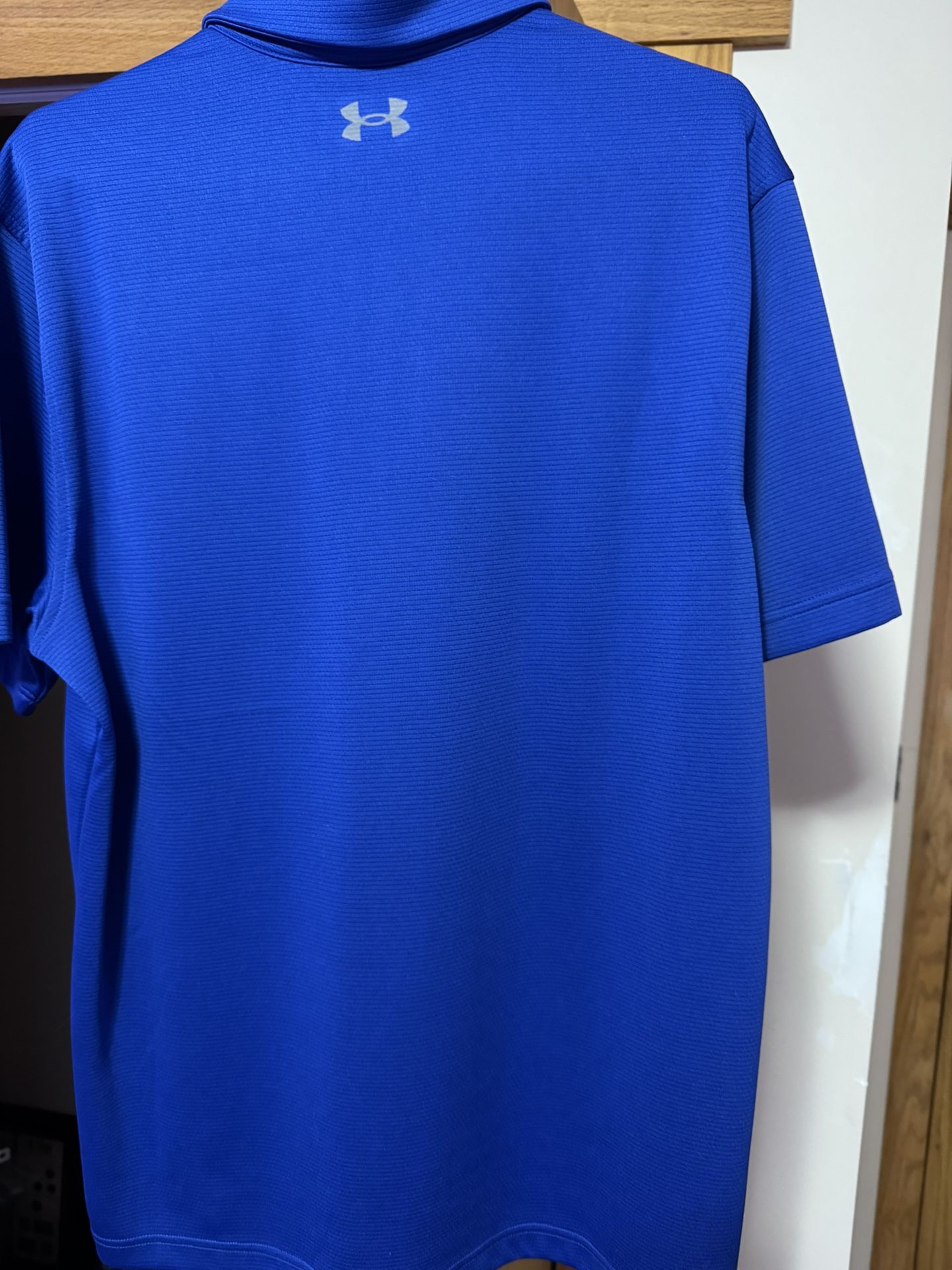 Under Armor Golf Shirt Large