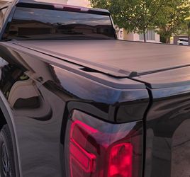 Truck bed cover