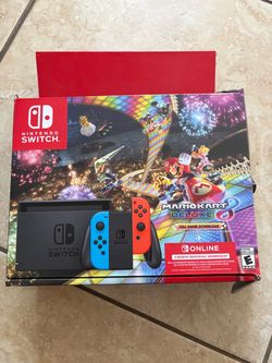 Nintendo Switch Mario Kart 8 Deluxe Bundle
