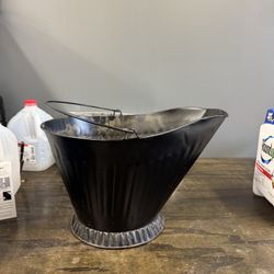 Pellet Canister 