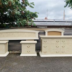King Bedroom Set