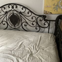 HORCHOW Daybed W Trundle