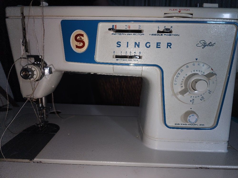 Singer Sewing Machine