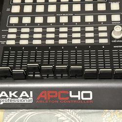 AKAI Professional APC40 