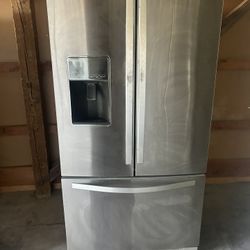 Whirlpool French door refrigerator
