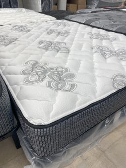 Brand New Queen Mattress Floor Models- Only 20 needed up front!