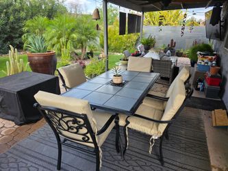 Patio Dining Set  , Table + 5 cushioned chairs