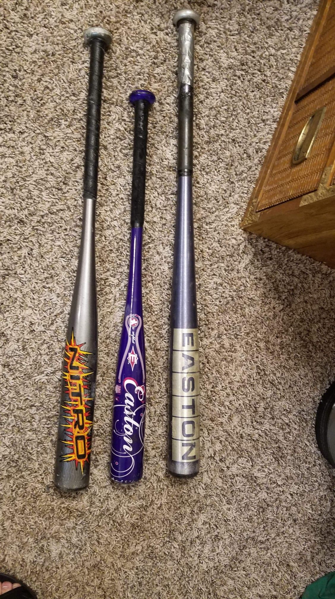 Softball/baseball bats