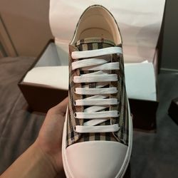 Burberry Shoes