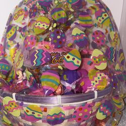 Large gift wrapped 🎁 Easter basket!!