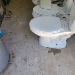 Kholer And toto tolits