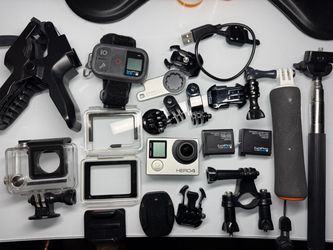 GoPro Hero4 Camera with Accessories Bundle